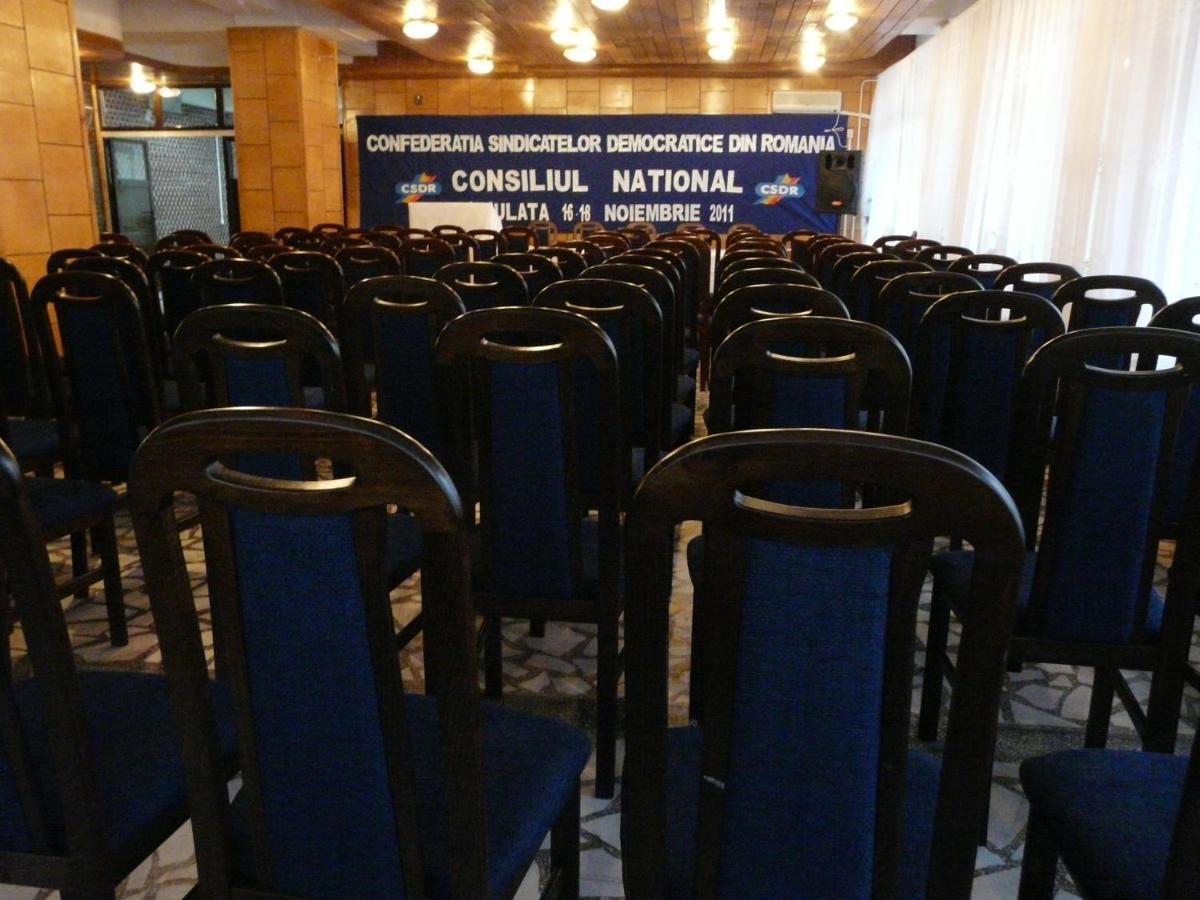 Hotel Traian Caciulata Кэлимэнешти Экстерьер фото