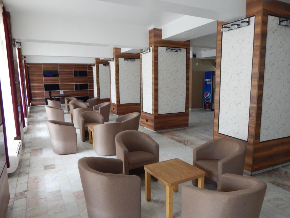 Hotel Traian Caciulata Кэлимэнешти Экстерьер фото